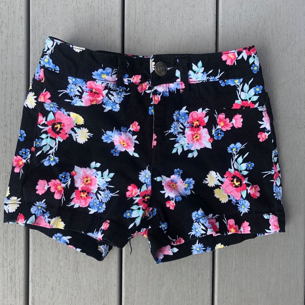 CUTE Floral Pattern Velvet-like Shorts